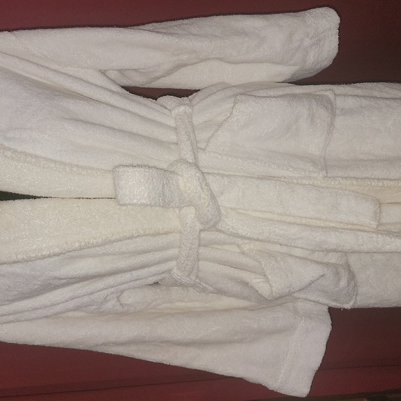 Bath Robe - Picture 4 of 6
